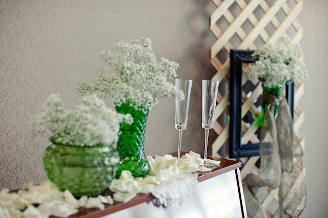 green glass wedding decoration