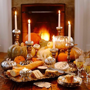 silver pumpkins thanksgiving table
