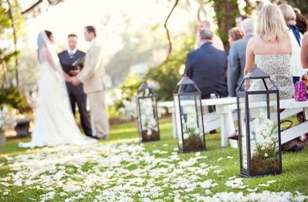 carriage lantern wedding