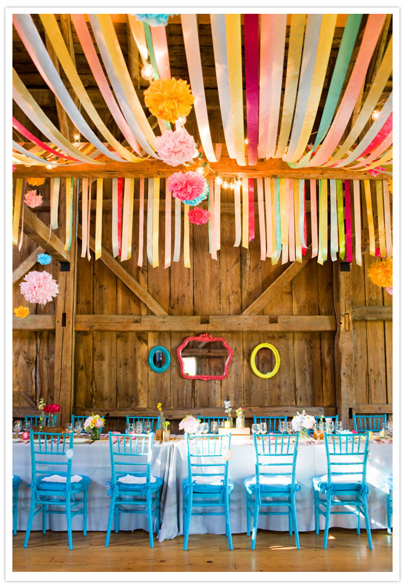 streamers in barn wedding