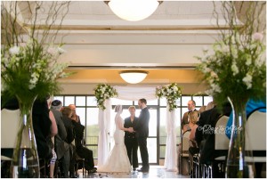 lake quiviria simple modern chuppah
