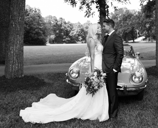 wedding portrait jaguar car vintage car