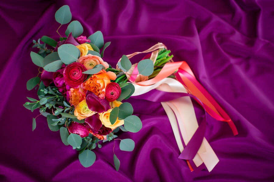 modern bouquet with ribbons