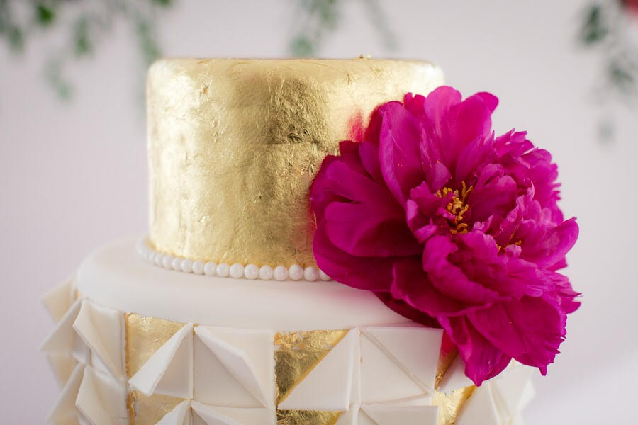 modern gold and white cake